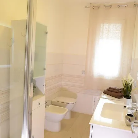 Benny's House Apartman